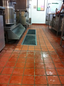 Tilt Kettle and Skillet Drain